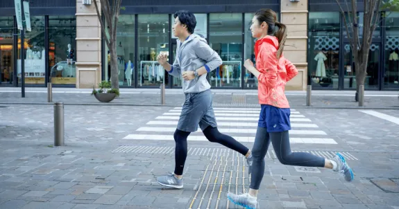 ジョギングをしている初心者たち