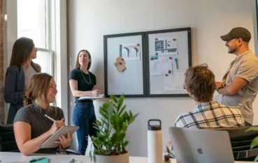 4K hybrid meeting solutions for interial design