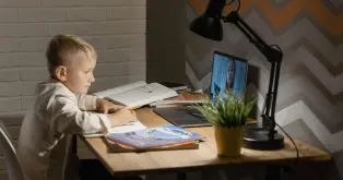 The-Hybrid-Classroom-Reclaiming-Engagement-with-AI-Gallery-View