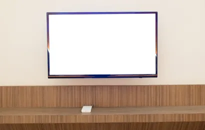 壁におしゃれな壁掛けホワイトボードがひとつ掛けられている。