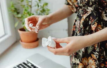 Bluetoothイヤホンが途切れる原因を探している人