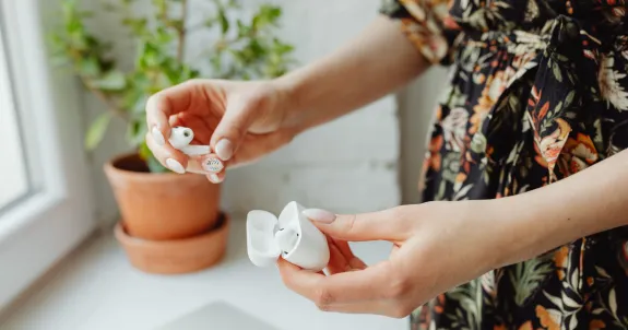 Bluetoothイヤホンが途切れる原因を探している人