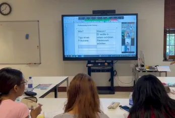 hybird-class-with-smarter-board