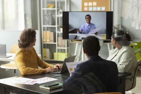 People working together in medium shot