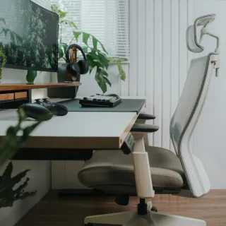 White ergonomic office chair under $200