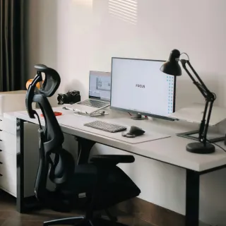 Desk chair for long hours