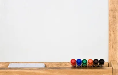 静電気で貼れるホワイトボード 