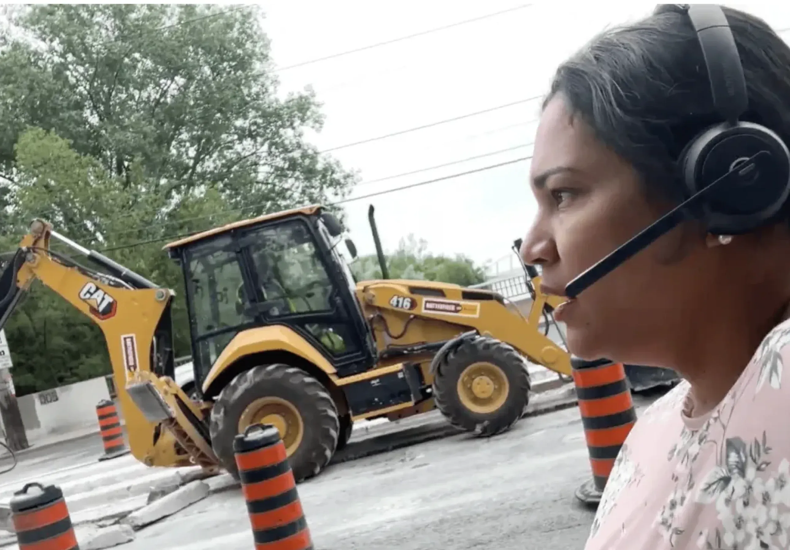 wireless headset with mic for on the go